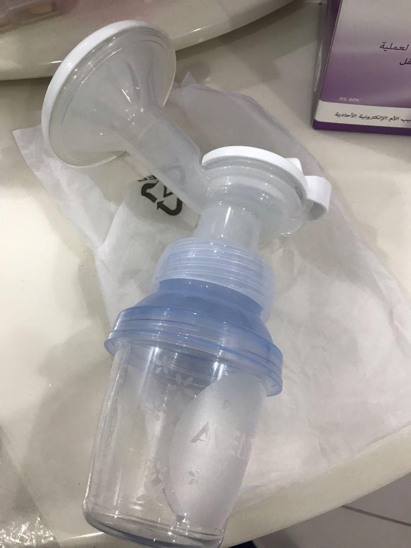 Philips Avent Single Pump (Category: Breastfeeding & Bottle Feeding) located in Gelugor. Submitted by pypyryan (Listing ID 239900708, Image 2). Description: Used for less than a month. Without teat pack.