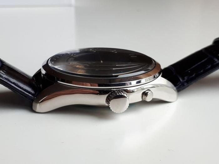 Seiko - Kinetic - 5M84-0AC0, Men's Fashion, Watches & Accessories ...