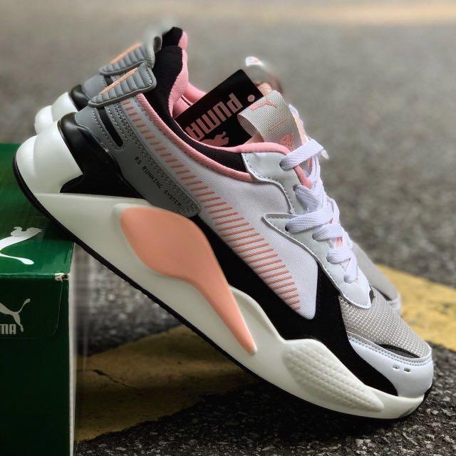 puma rsx peach and black