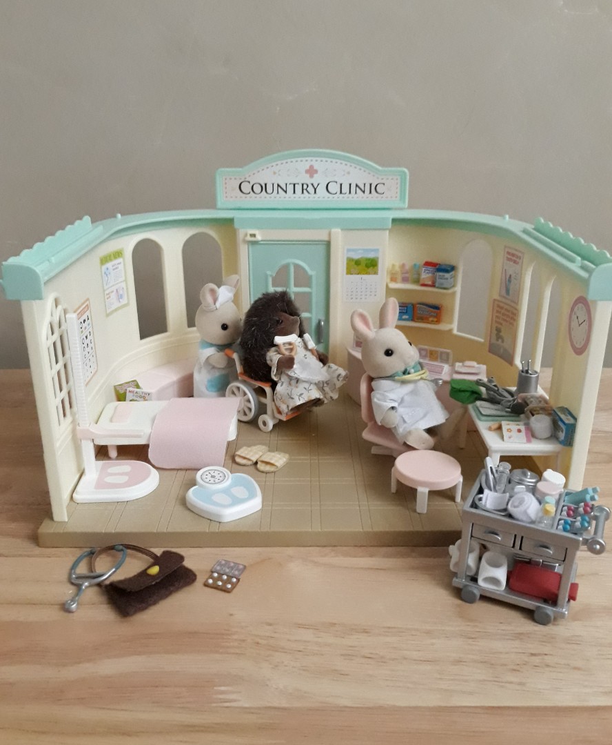 sylvanian families country doctor gift set