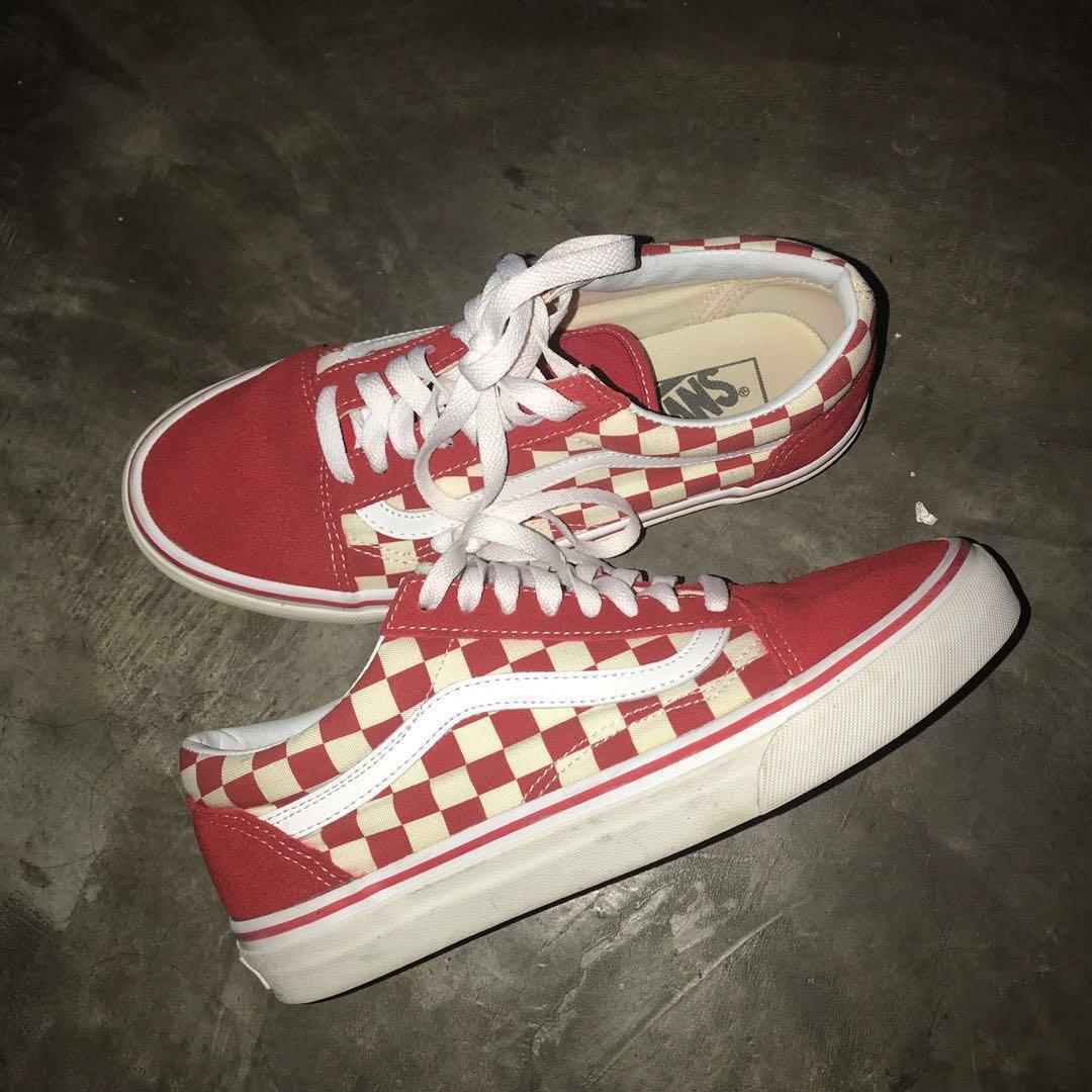 Vans old skool checkerboard red Men s Fashion Footwear Sneakers on Carousell