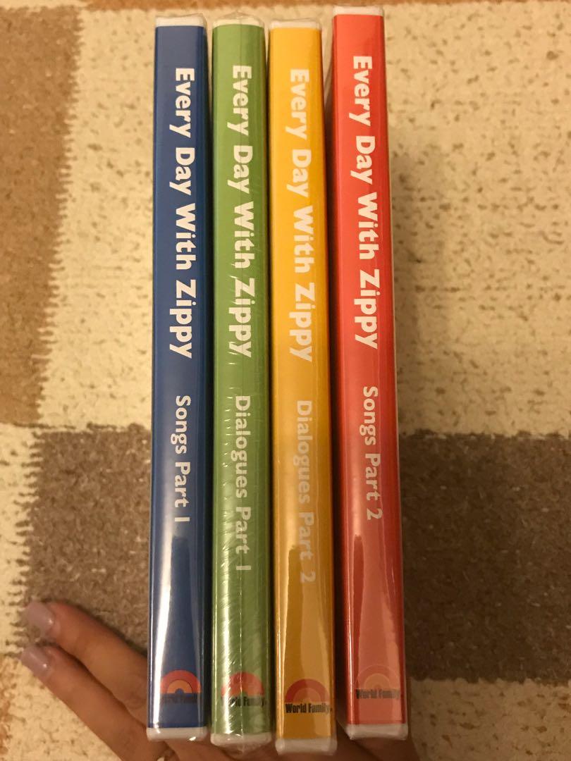 World Family DWE Every Day With Zippy DVD Set, 興趣及遊戲, 書本