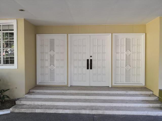 (Category: ) located in . Submitted by ellen.puawong (Listing ID 240228615, Image 1). Description: .