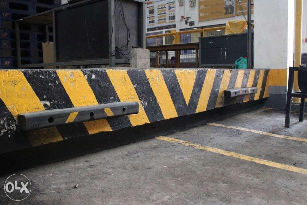 rubberized loading dock for bay parking bumper guard rubber for walls
