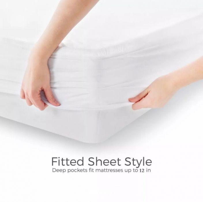 Mattress Protector Waterproof Bed Cover (Category: Bed Frames & Mattresses) located in Makati City. Submitted by hotelsuppliesph (Listing ID 240348077, Image 3). Description: MATTRESS PROTECTOR, SALE Regular price 4250 / Sale price 1380 on all sizes. Made in USA (Hotel and Resort Quality) WHY BUY IT? 1. Protection against fluids: - Pee from Baby, Old people, Menstruation and any form of liquids 2. Protection against dust mites and bed bugs: Pillo