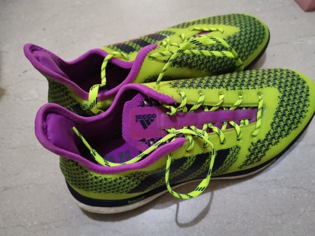 indoor soccer boots