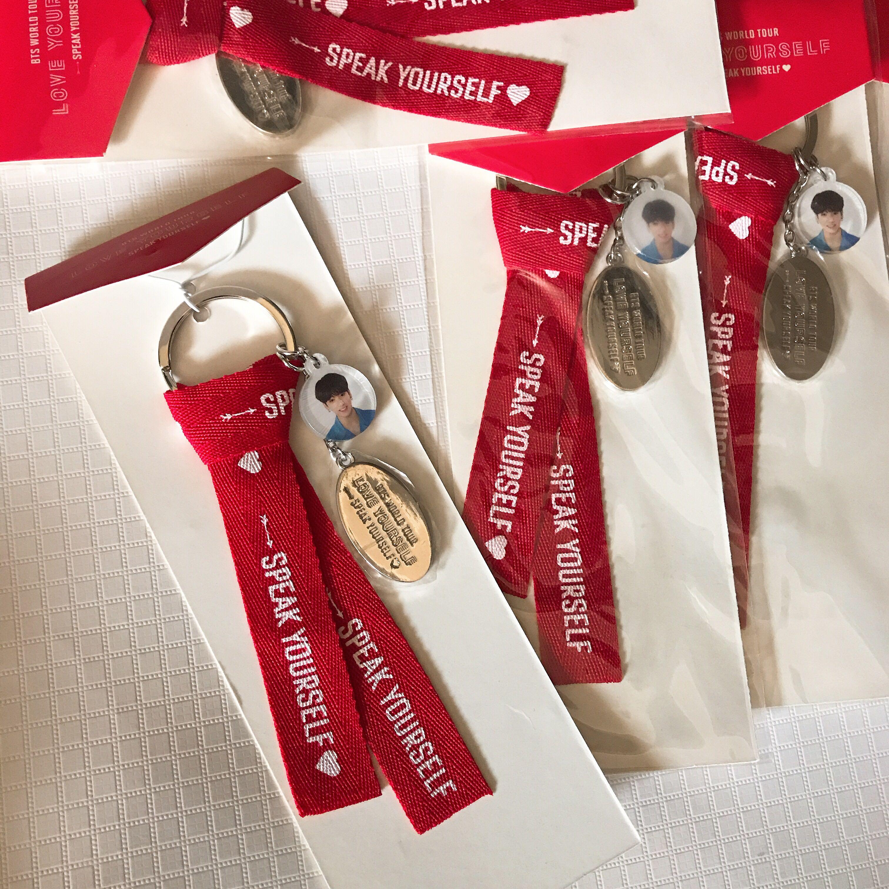 Bts love yourself tour keyring hotsell