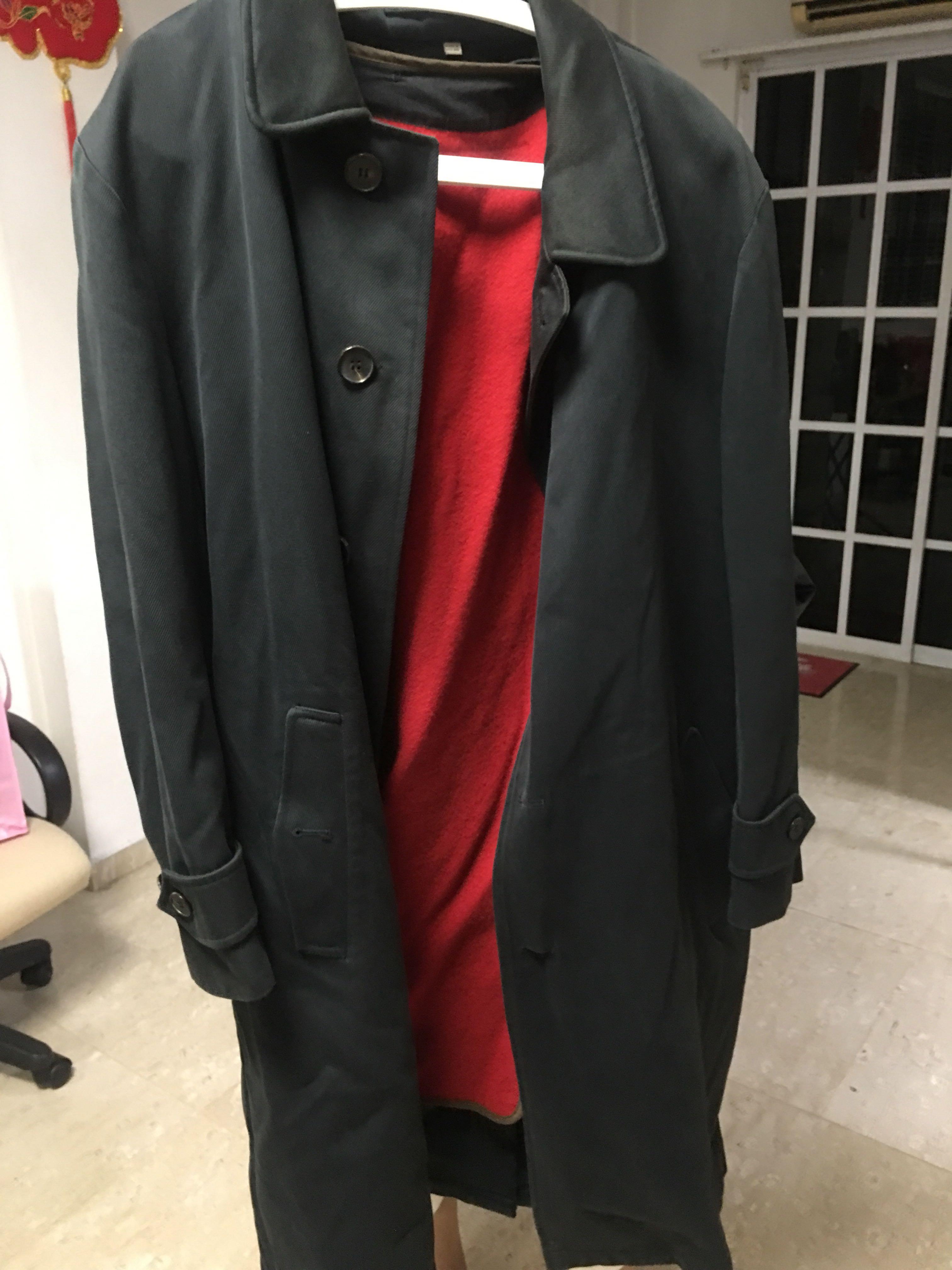 Burberry trench coat / branded coat 