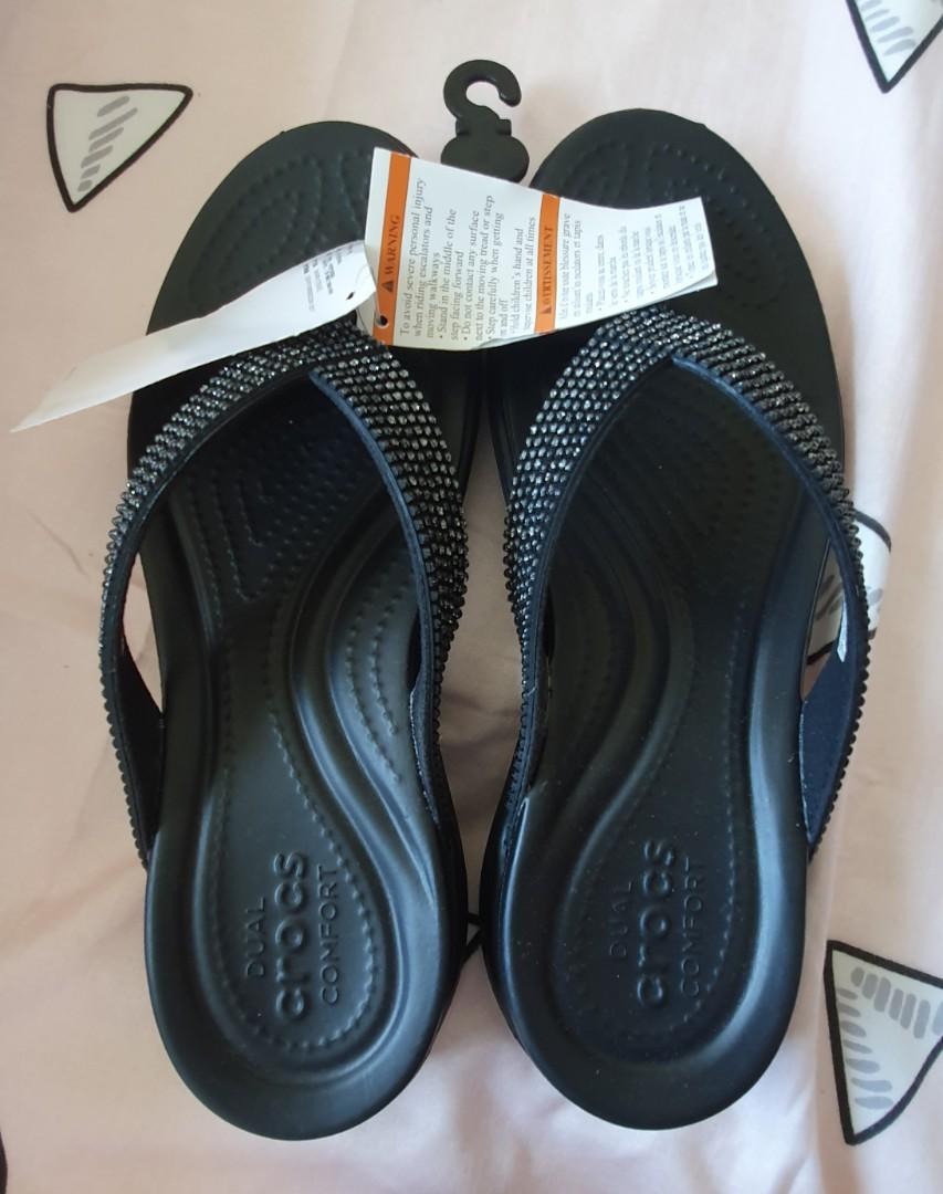 Crocs capri v diamante flip deals