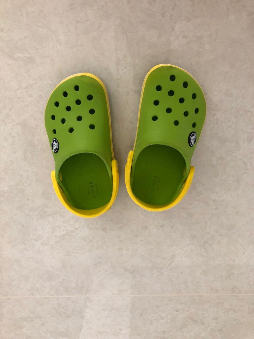 little boy crocs
