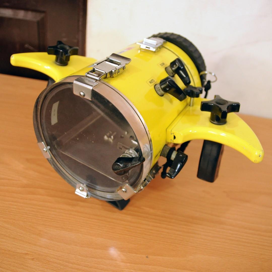 Equinox Underwater Camera Housing, Photography, Cameras on Carousell