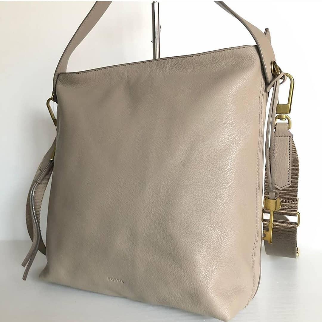 Fossil Maya Small Hobo Light Taupe 32 29