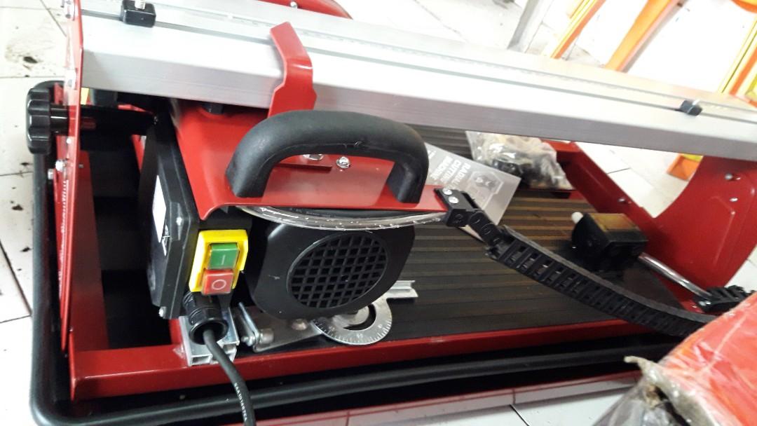 Full Boar Radial Tile Cutter Cutting 