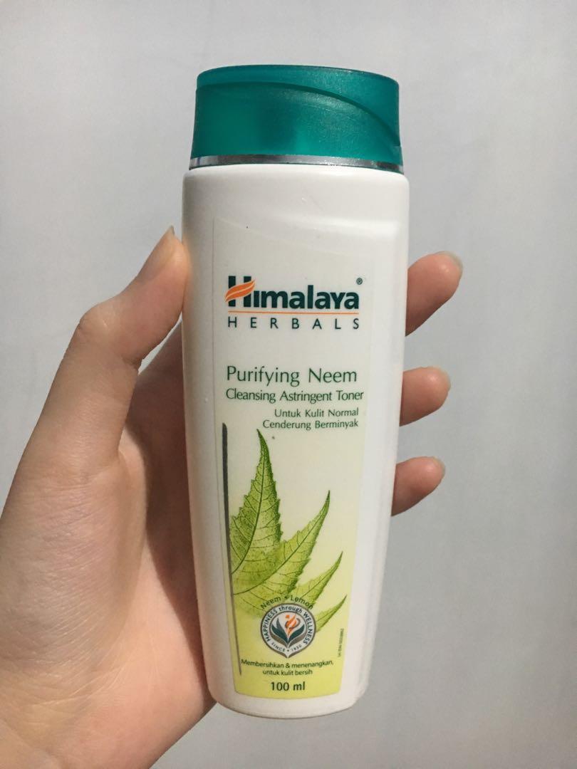 himalaya astringent toner