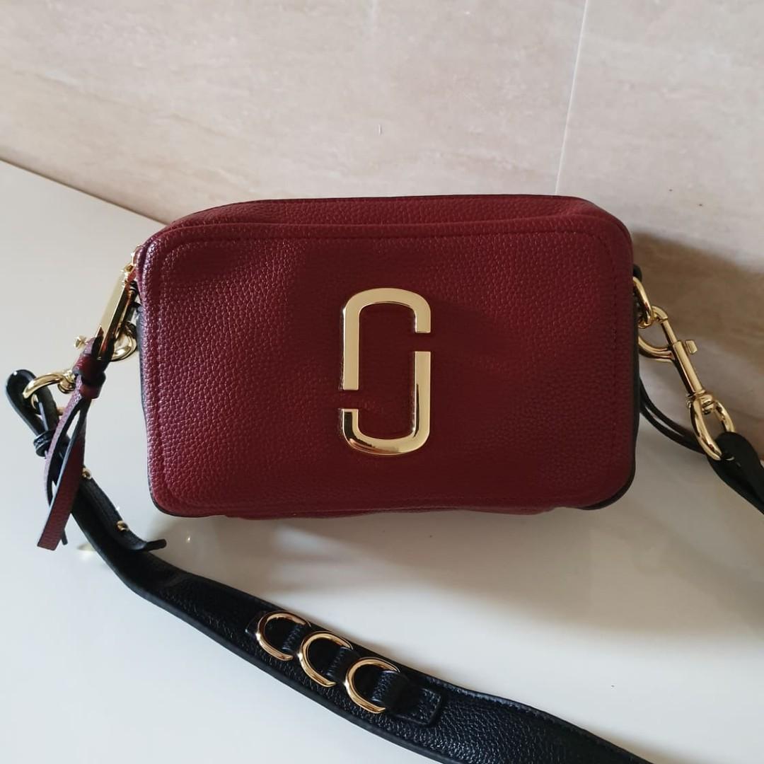 Marc Jacobs Snapshot The Softshot 21 Sling Crossbody Bag Maroon