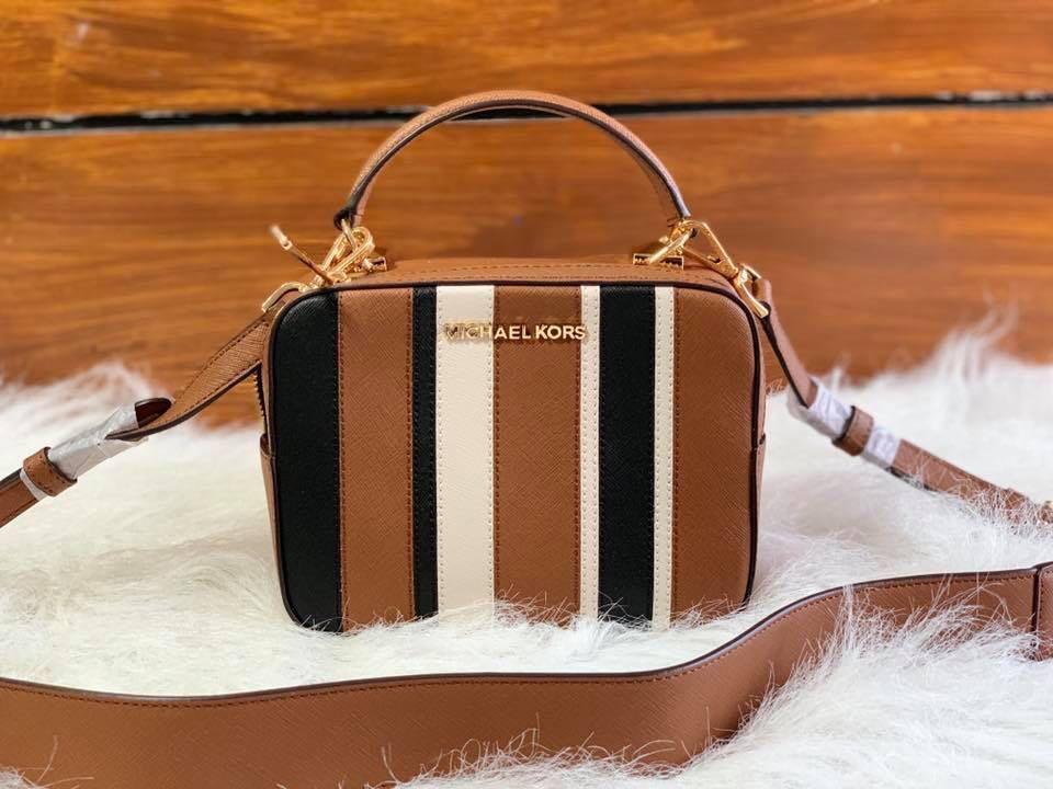 michael kors karla camera bag