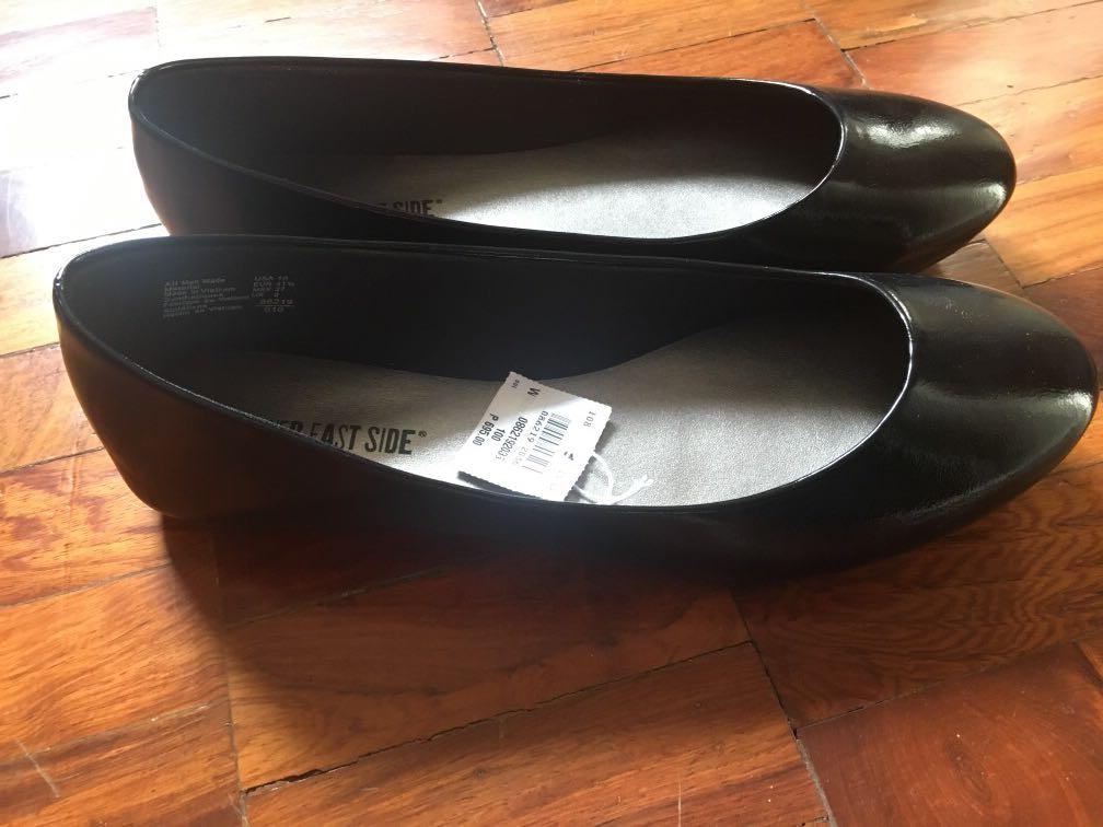 Payless Women’s size 10 (Category: Flats & Sandals) located in Makati City. Submitted by shopashley (Listing ID 240238702, Image 3). Description: Rfs: wrong size for me.