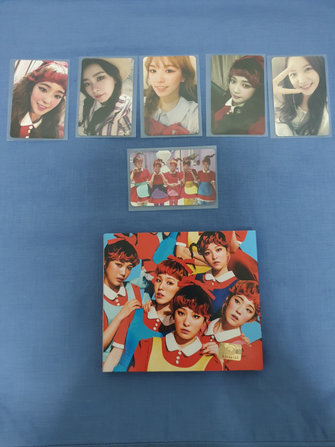 Red Velvet (The Red) all photocards, Hobbies & Toys, Memorabilia