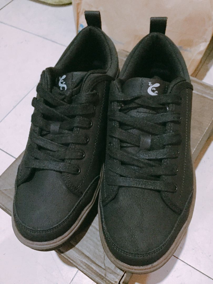Sandugo Black Uptown (PU Leather), Men's Fashion, Footwear, Sneakers on ...