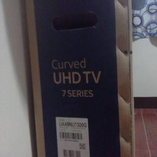 SAMSUNG UHD LED 49" CURVED SMART TV