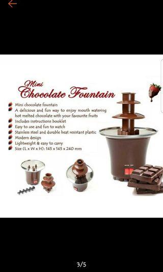 Mini chocolate fountain