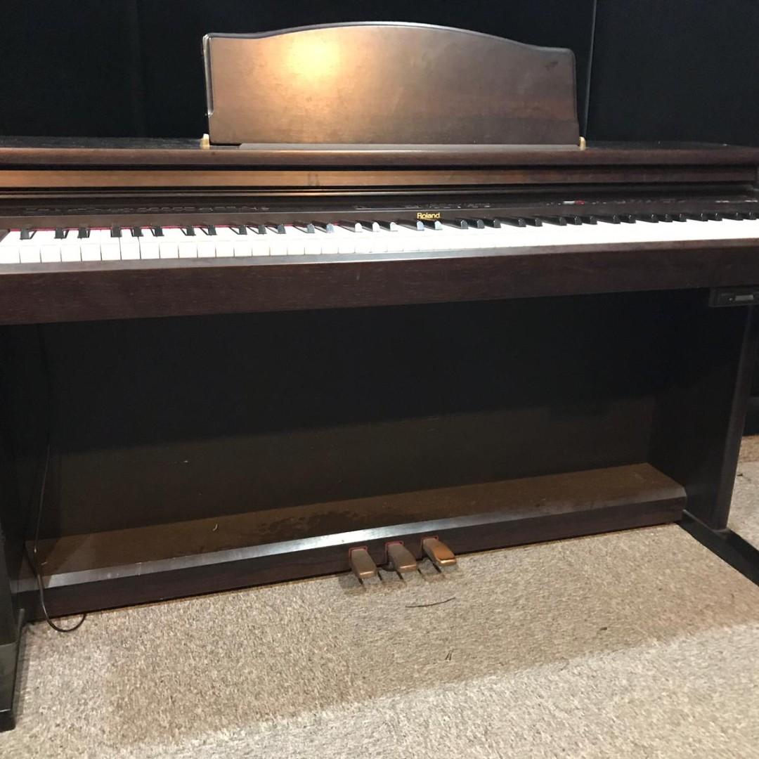 Roland hp2800g store