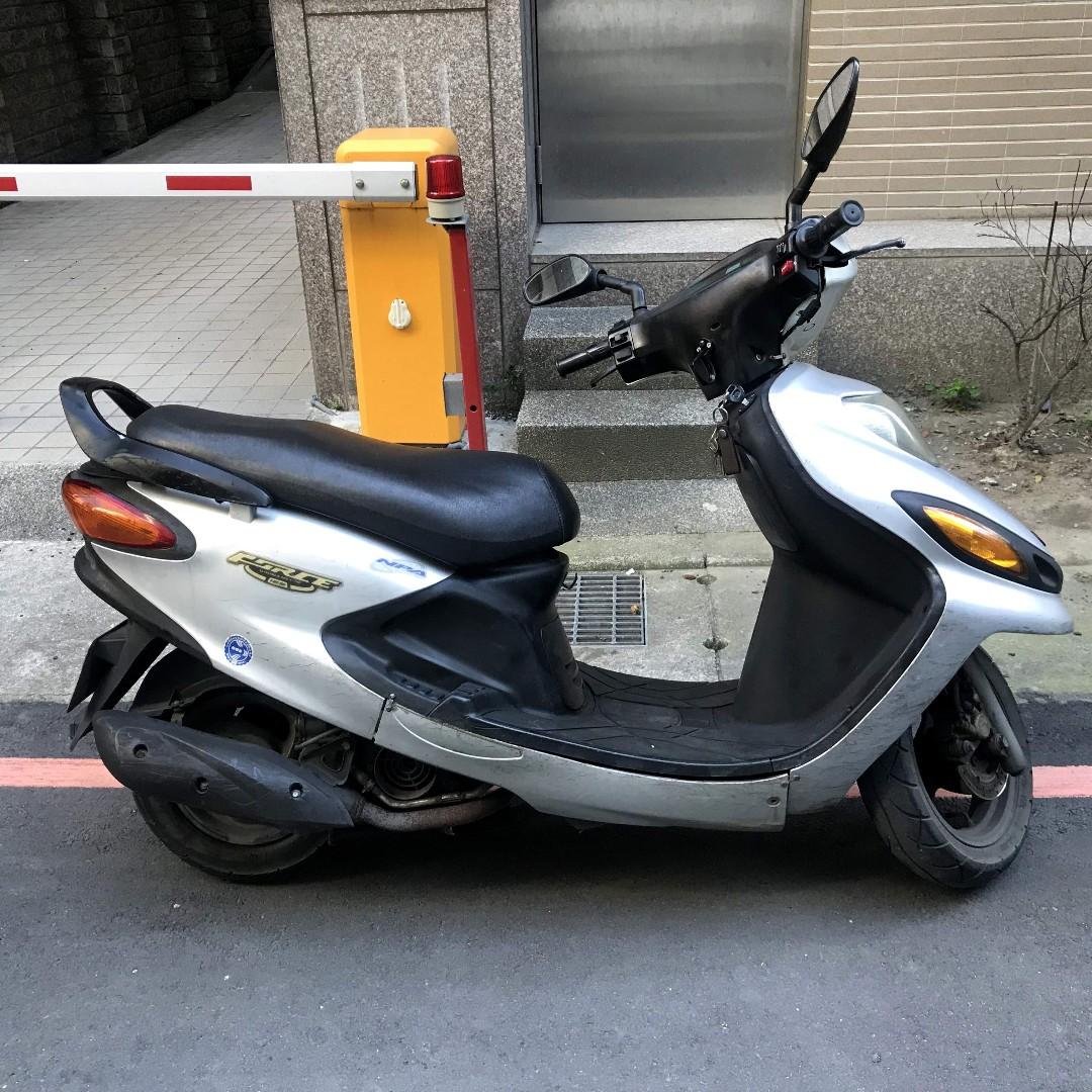 自售便宜代步機車 YAMAHA 山葉 XC125B 頂級迅光(四行程) 前碟後鼓 照片瀏覽 1