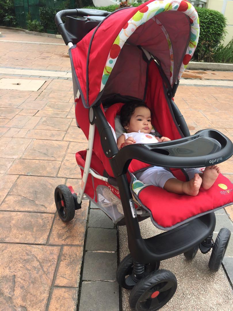 Apruva outlet stroller red