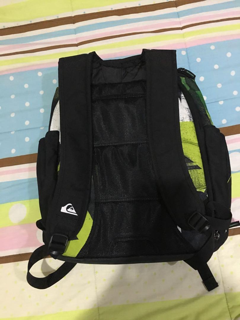 Authentic Quicksilver backpack (Category: Backpacks) located in Caloocan City. Submitted by thebeautifulyou10 (Listing ID 240506133, Image 2). Description: .