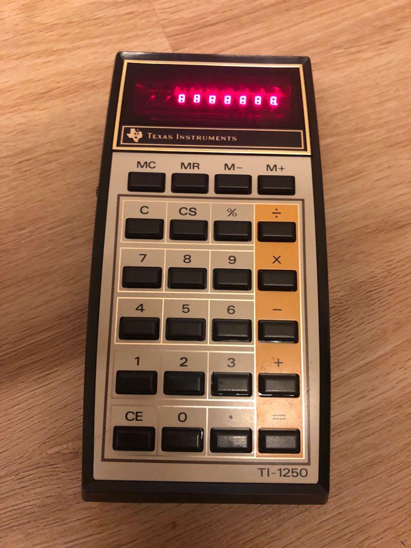 Rare vintage Taxes Instrument Calculator very new TI1250 , Vintage