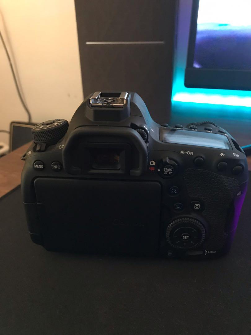 Canon 6D Mark II (Category: Cameras) located in Quezon City. Submitted by dsecond (Listing ID 240444646, Image 3). Description: BODY ONLY • Slightly Used • Pristine Condition • Low Actuation • Comes with box and original accesories. Meet-ups only at Fishermall, Trinoma & SM North Edsa. Pm me for more infos, thanks! God Bless! .