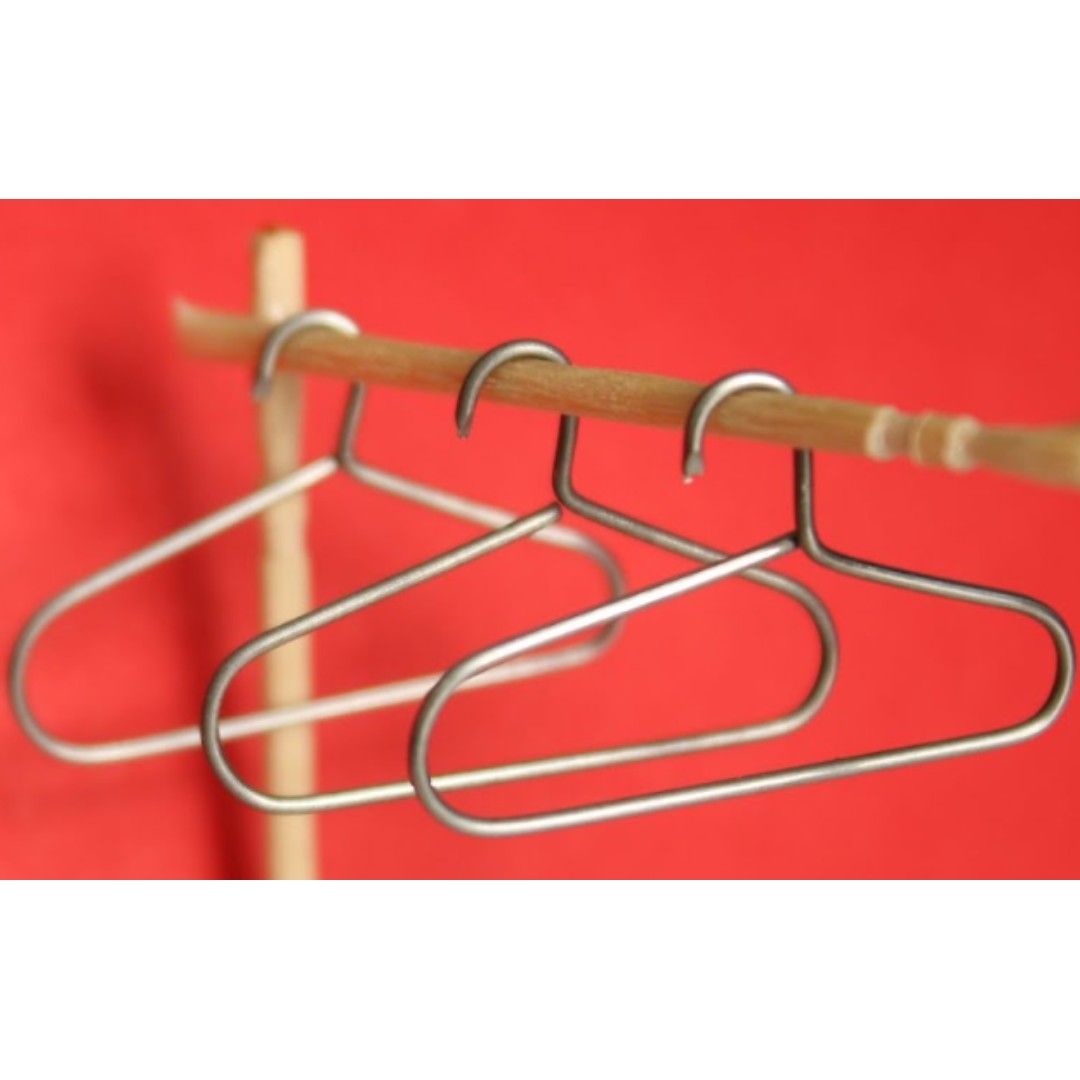 DIY Paper Clip Hanger, Everything Else on Carousell