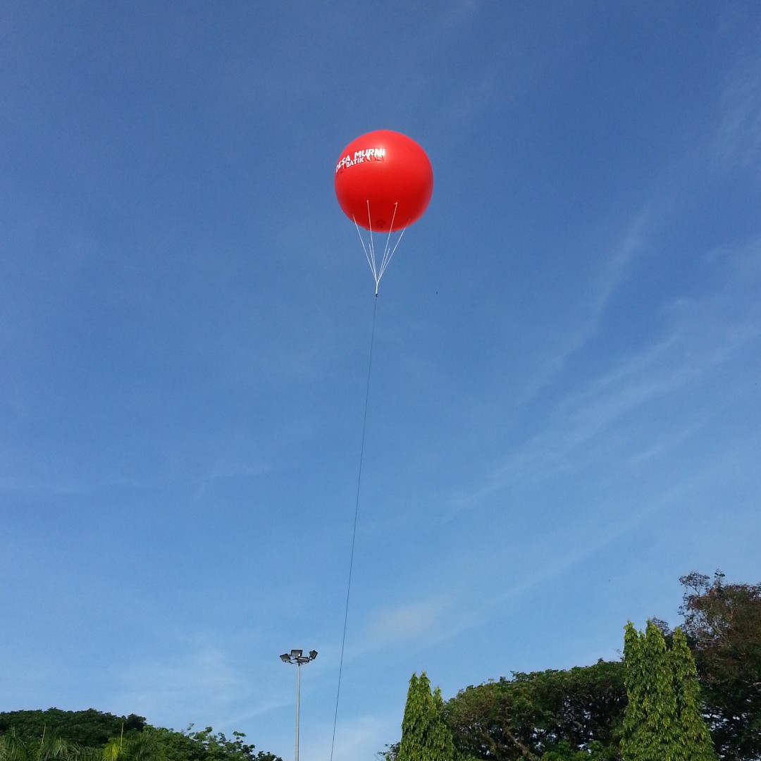 Giant balloon 6 ft setapak kuala lumpur, Services, Others on Carousell