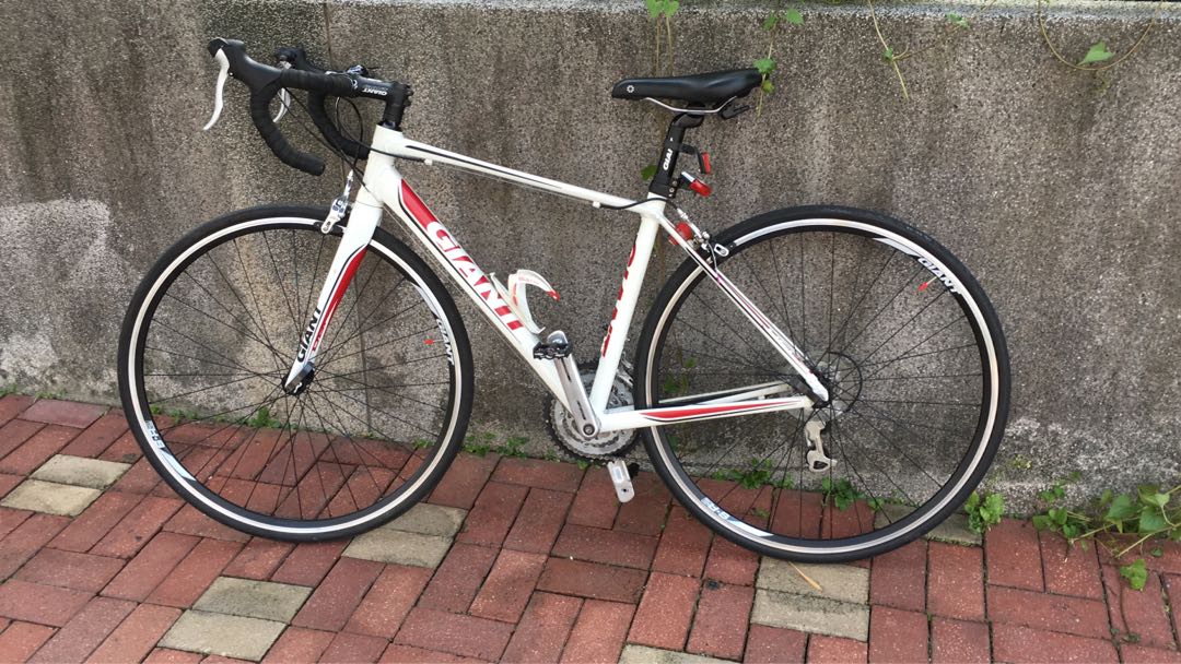 Giant Defy 4 triple , 運動產品, 單車及 