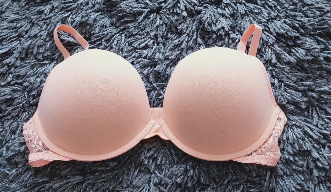 La Senza Sexy Salmon Pink Bra (36D/36DD), Women's Fashion, New  Undergarments & Loungewear on Carousell