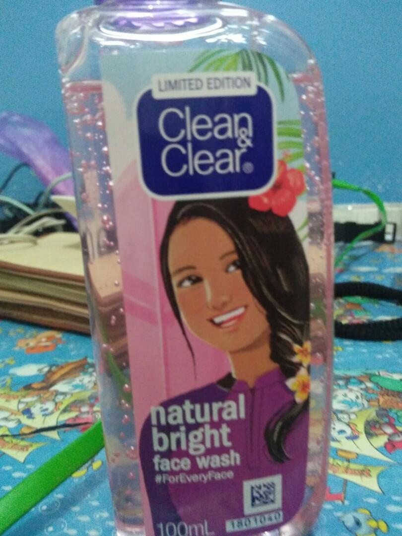 clean and clear natural bright face wash limited edition