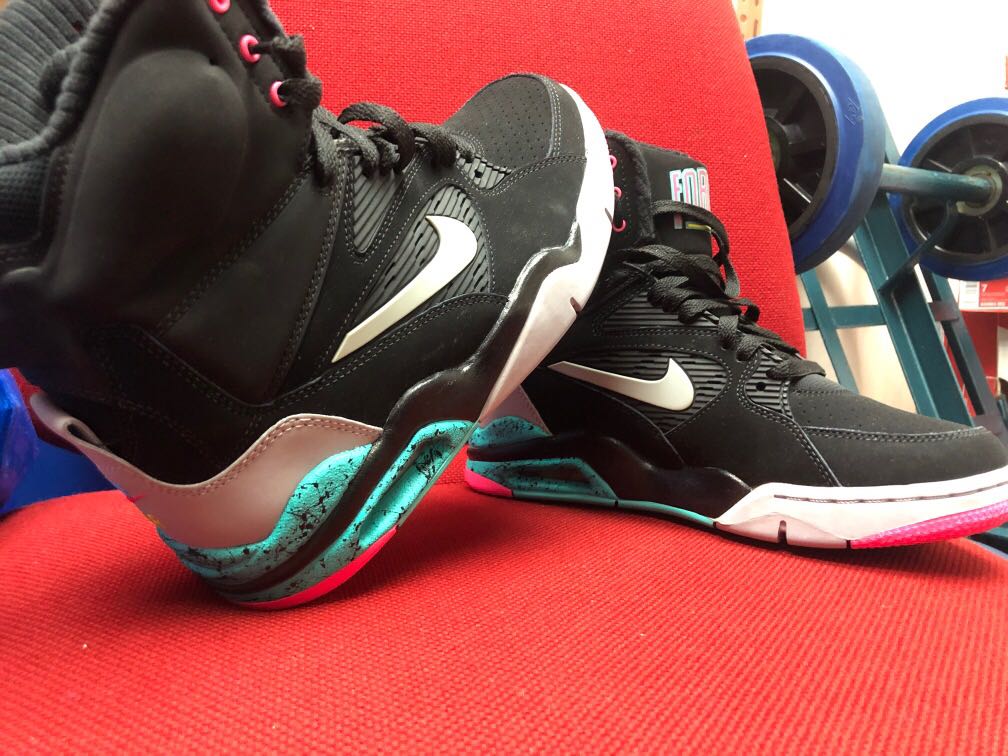 nike air command force red