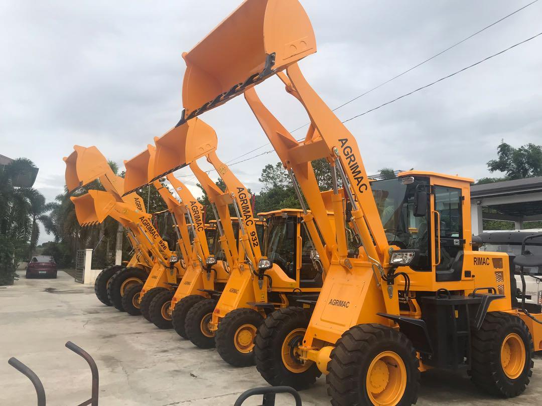 Payloader 930 Wheel Loader 1cbm (Category: Construction Tools & Equipment) located in Cabiao. Submitted by agrimac (Listing ID 240465634, Image 3). Description: BRAND-NEW! 926 Payloader 1500 Rated load 3.2m dumping height Caliper type air brake for easy maintenance With Manual transmission for 926 model Joystick type bucket controller With radio and electric fan Not Mttc, yama, mansan, komatsu, lonking, lIuging CAN BE AVAILED THRU FINANCING! HUGE