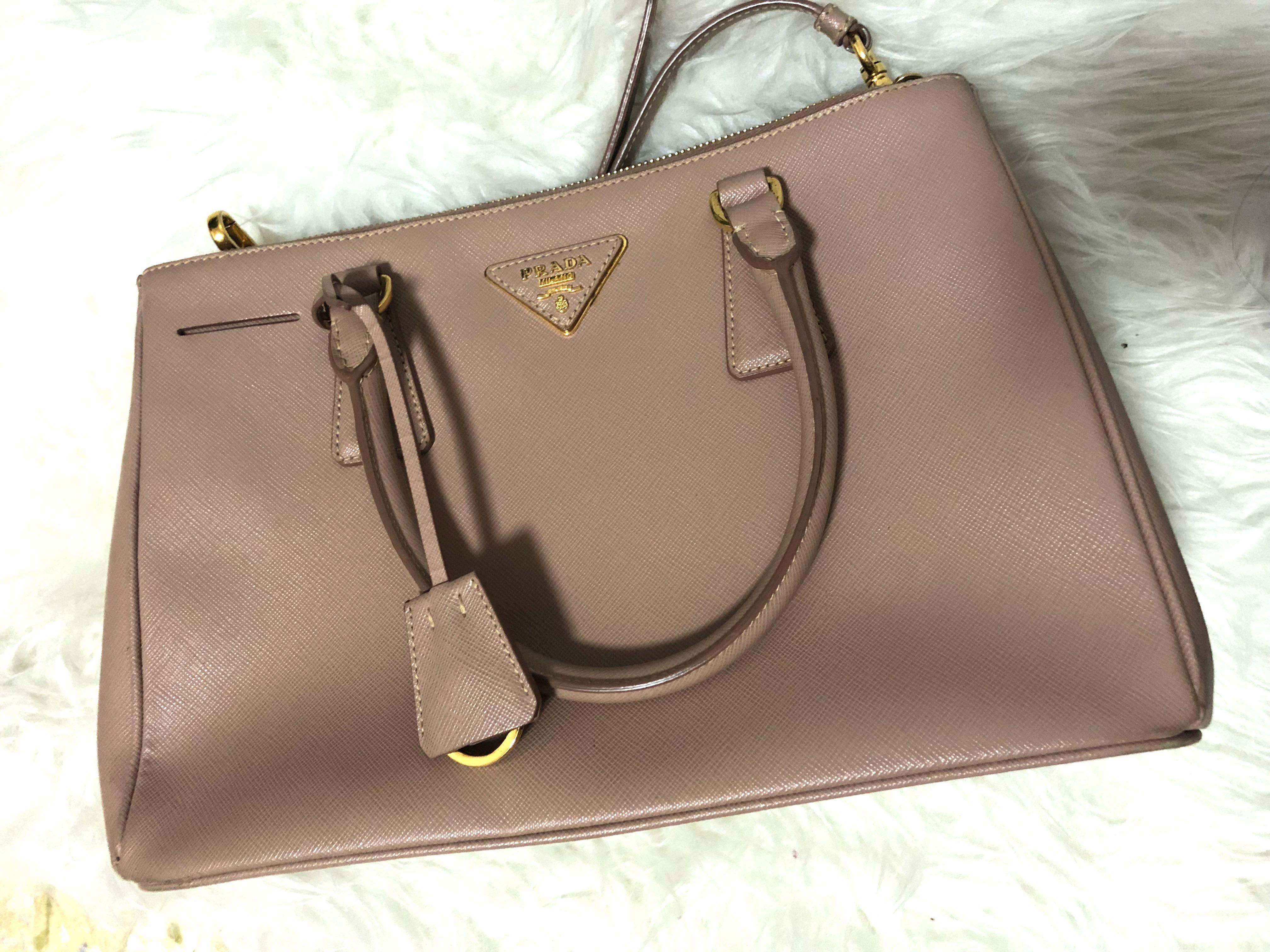 prada galleria medium