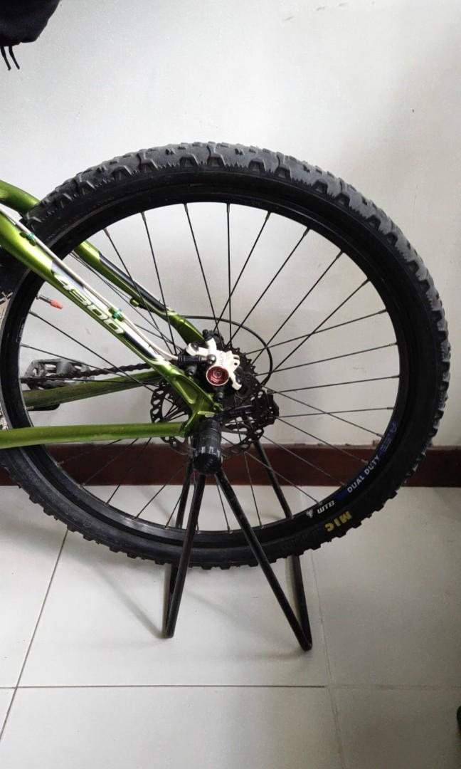 Trek green bicycle, Sports Equipment 
