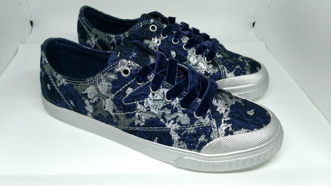 tretorn sneakers near me