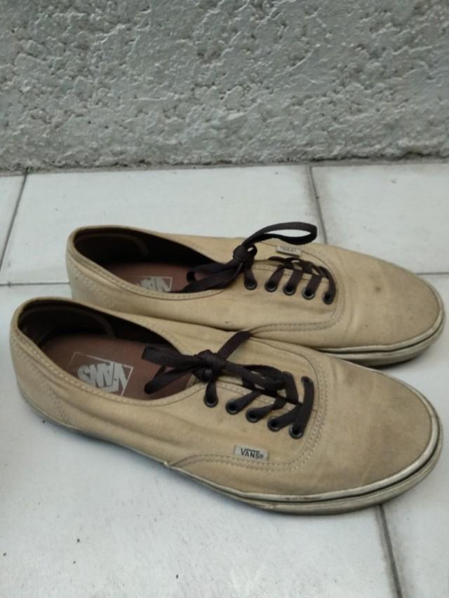 Van's Beige Sneakers Size 11 (Category: Sneakers) located in Manila. Submitted by thejaypee (Listing ID 240456829, Image 3). Description: Negotiable! Bought in the US for around $60 a couple years ago (2013) - AUTHENTIC 6-7/10 Condition US Size 11 Color Beige Not being used anymore WYSIWYG Open to shipping (buyer shoulders).