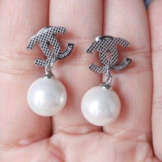 Chanel drop earrings