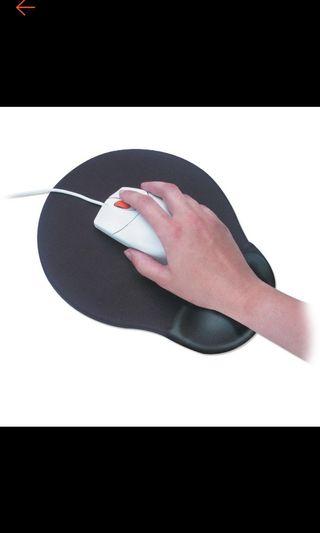 Mouse Pad With Gel Wrist Rest