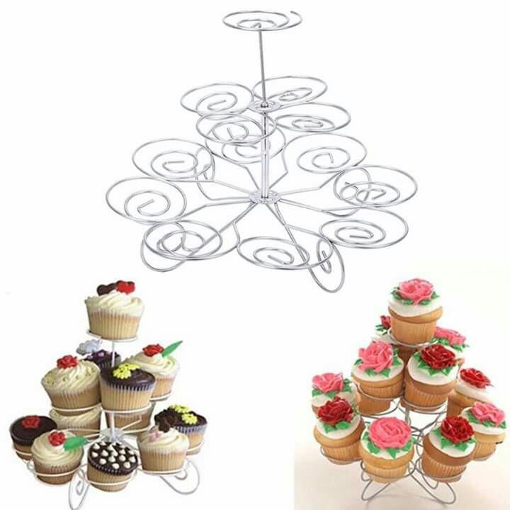 3 layer cupcake stand (Category: Bakeware) located in Quezon City. Submitted by rigelsfashiononline (Listing ID 240711414, Image 1). Description: 3 layer cupcake stand hold 13pcs. cupcake Php 250.