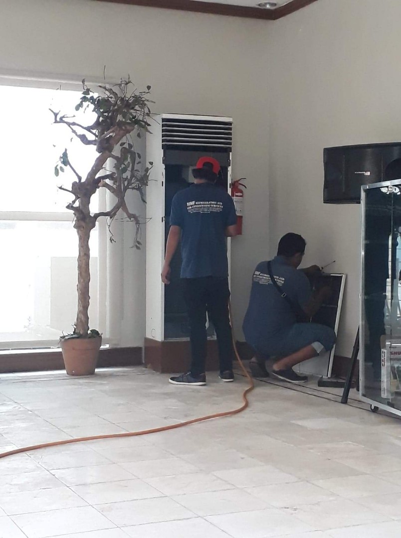 Aircon Home Service and maintenance services