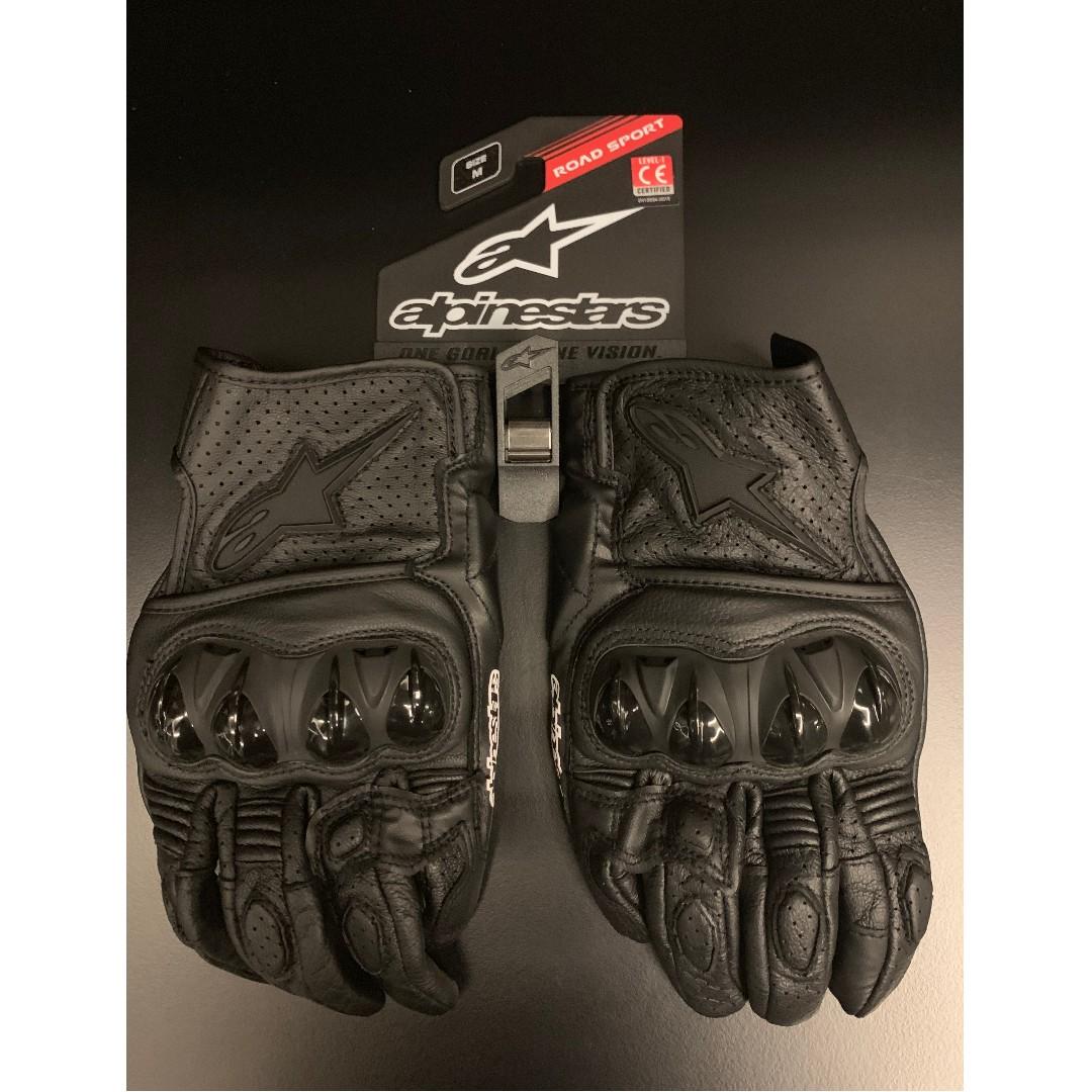 Celer v2 glove top