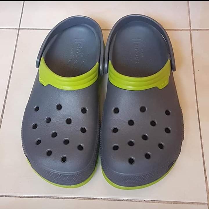 crocs for men size 8