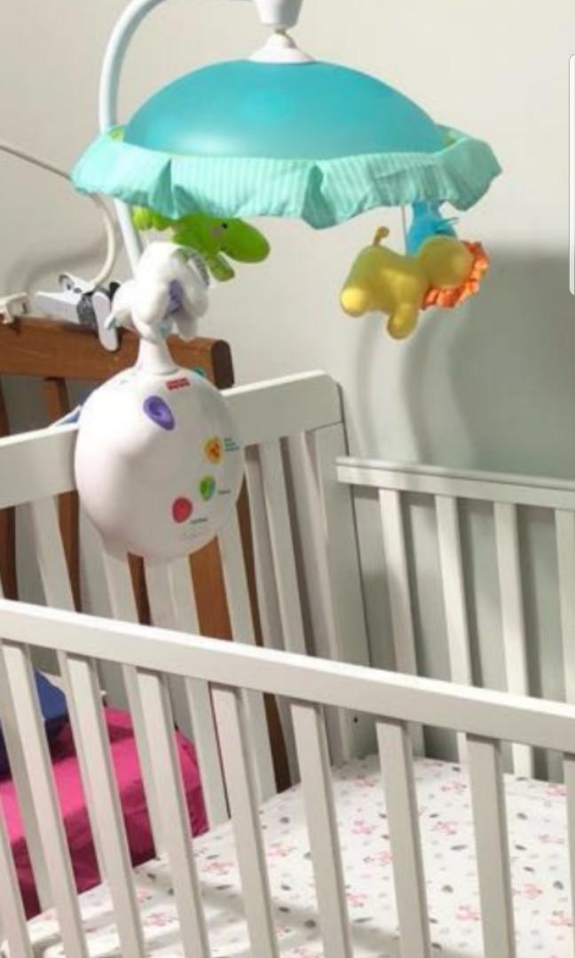 fisher price baby cot mobile