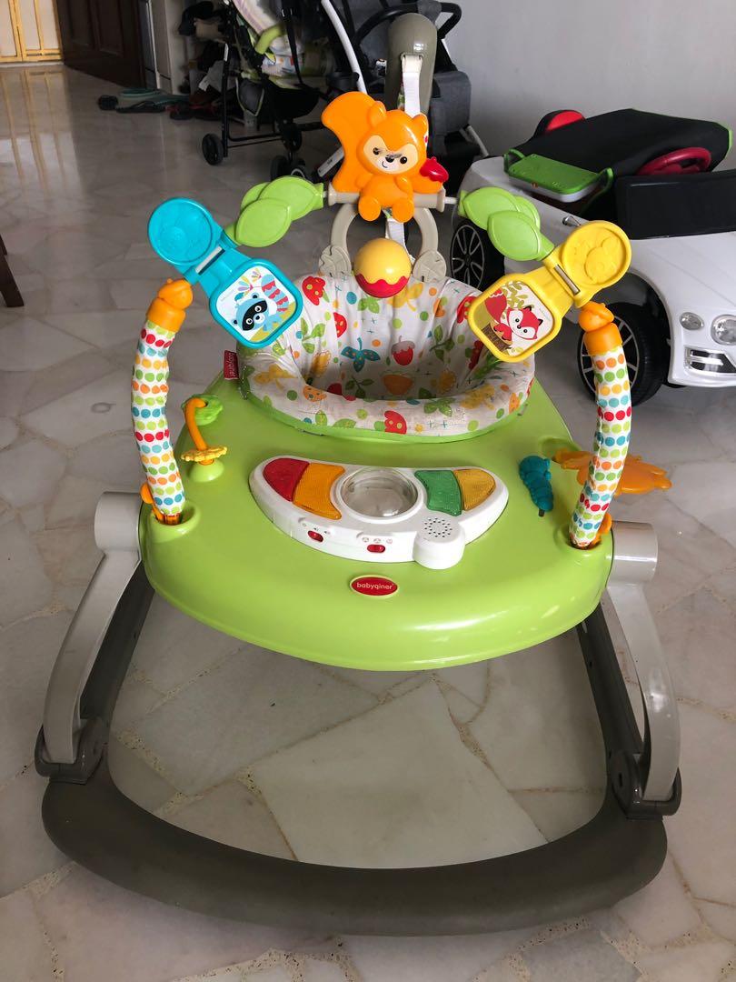 jumperoo with wheels